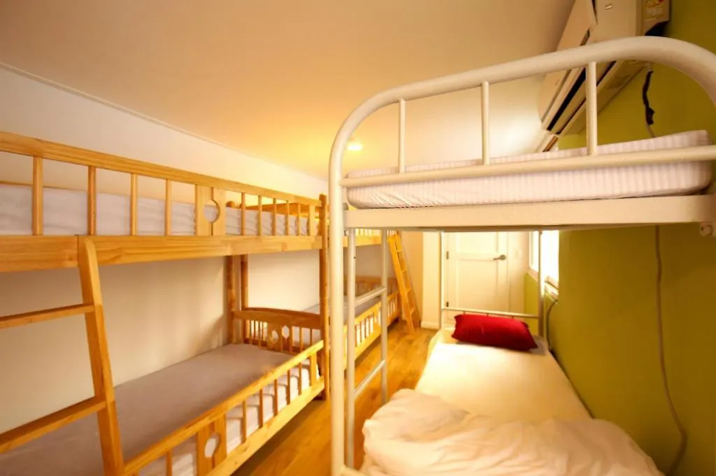 Pop @ Itaewon Guesthouse Seoul